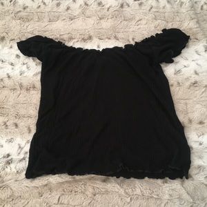 Brandy Melville off the shoulder shirt